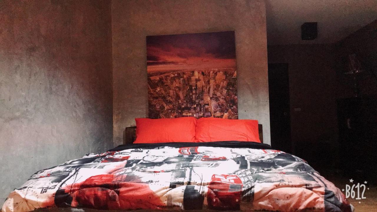 Iris Hostel Csiangmaj Kültér fotó