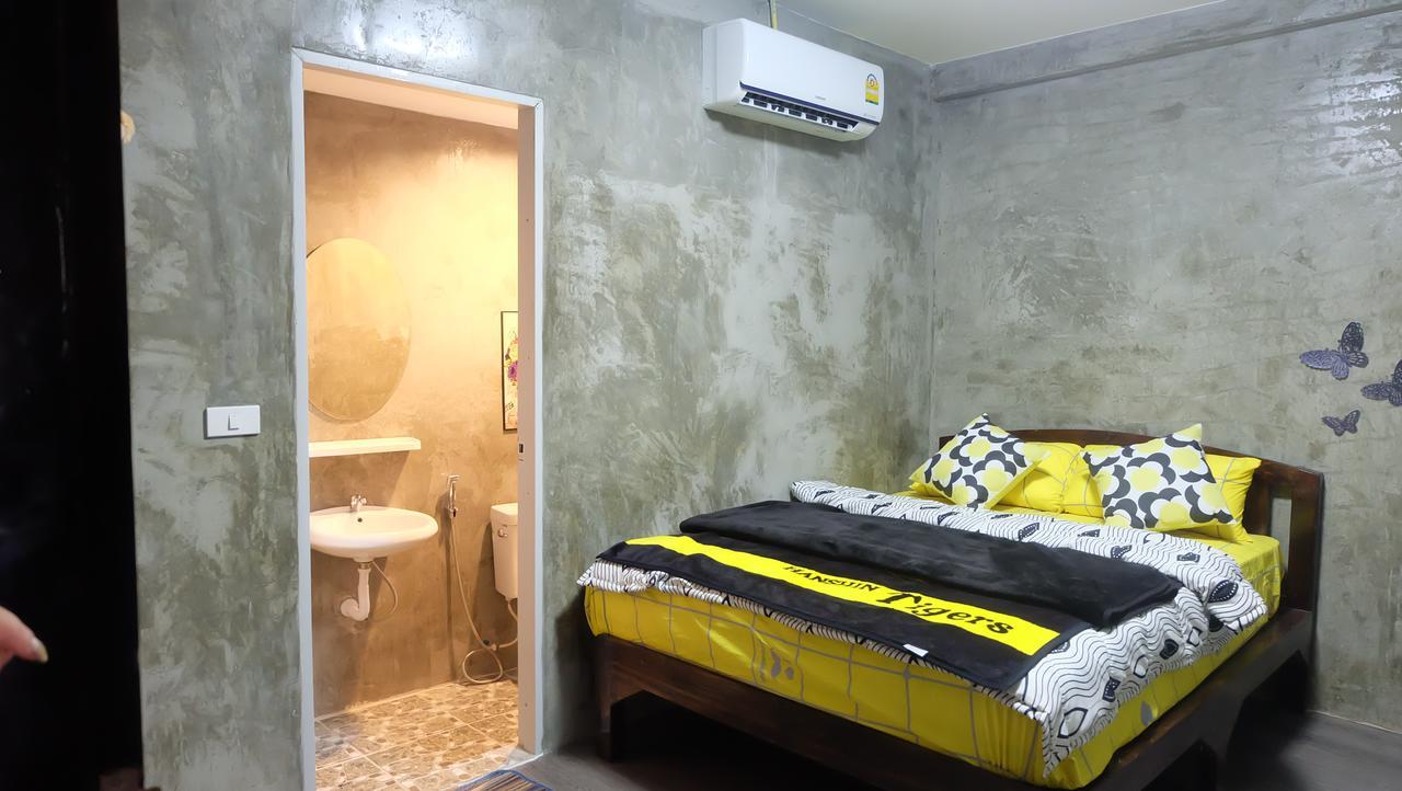 Iris Hostel Csiangmaj Kültér fotó