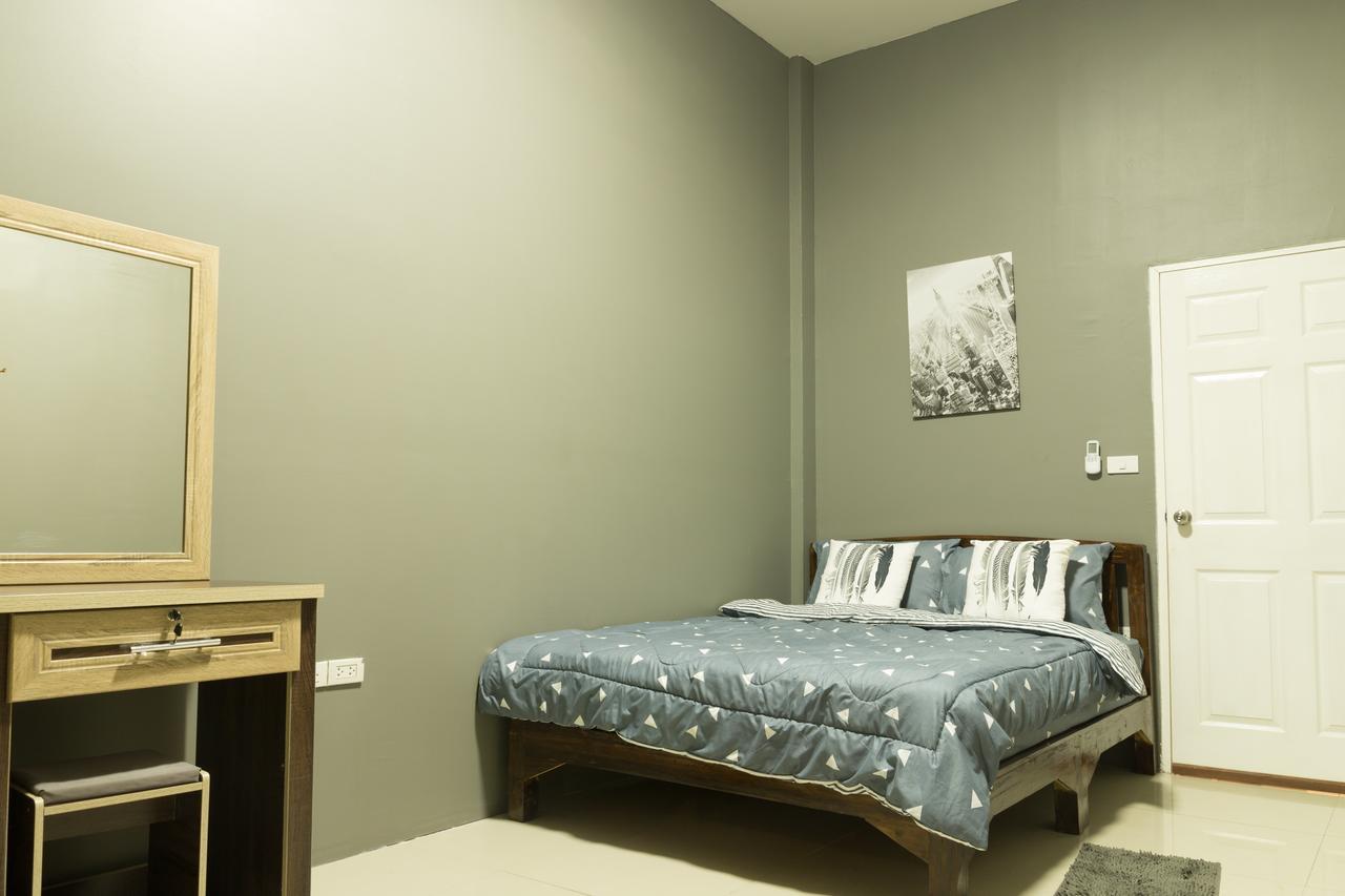 Iris Hostel Csiangmaj Kültér fotó