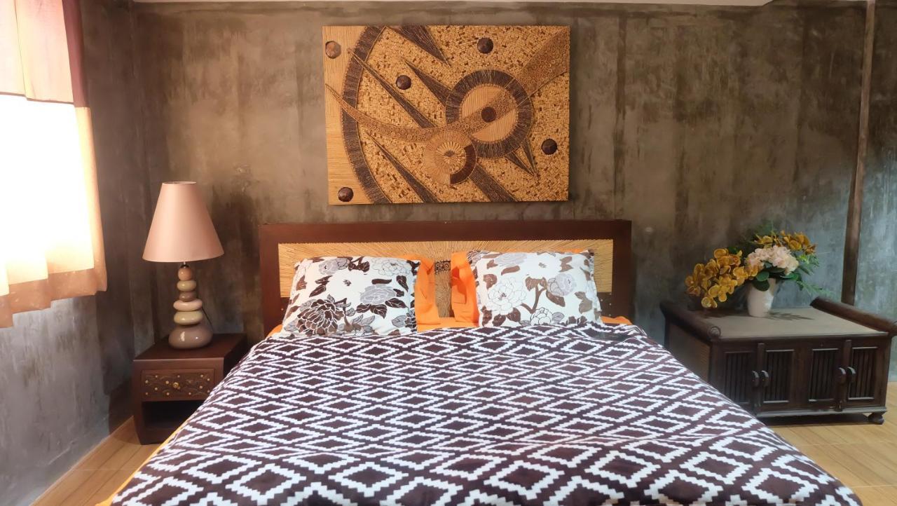 Iris Hostel Csiangmaj Kültér fotó