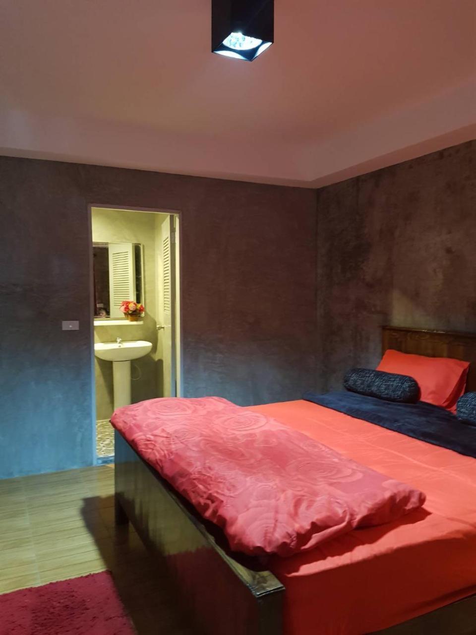 Iris Hostel Csiangmaj Kültér fotó